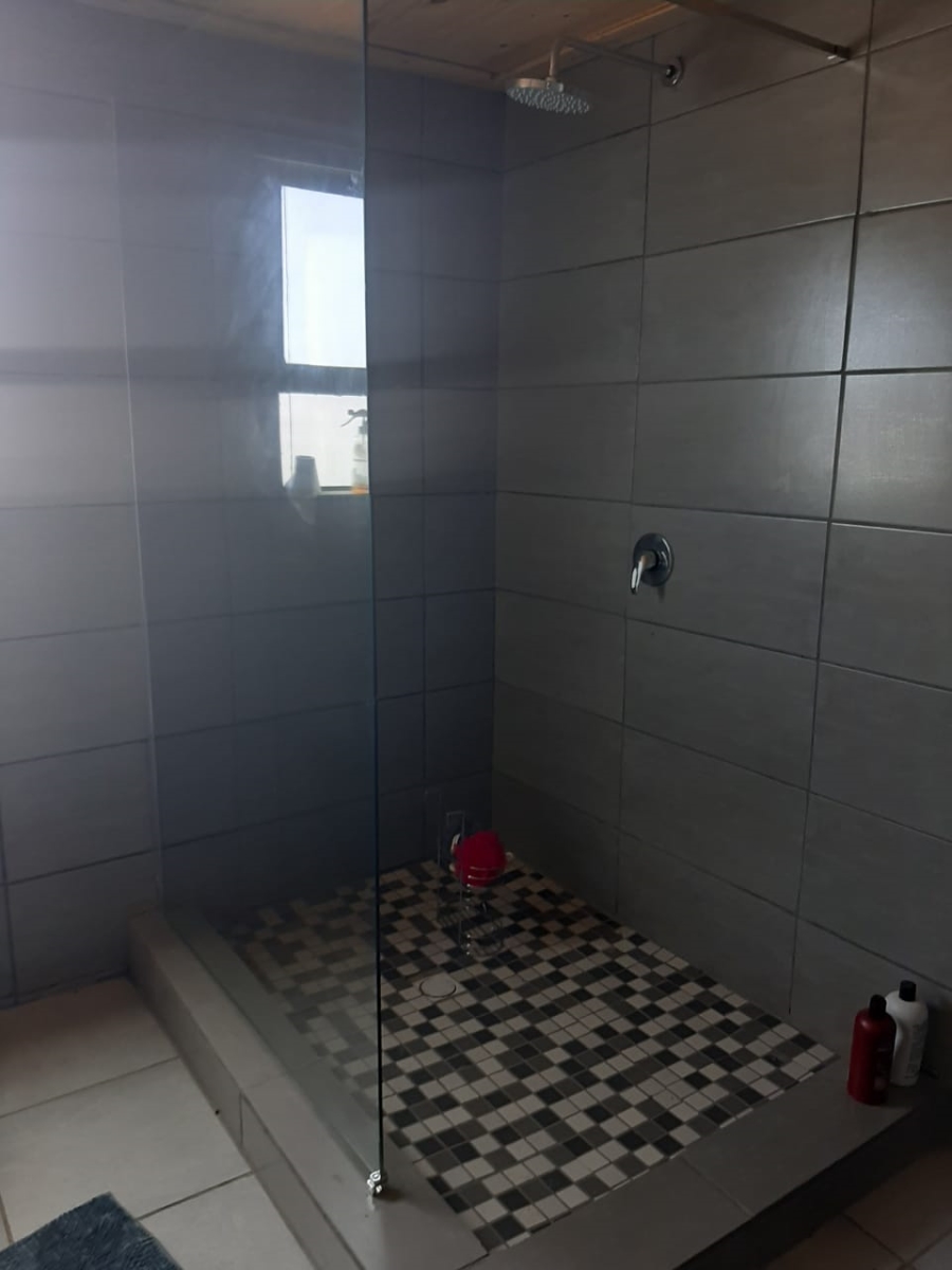 2 Bedroom Property for Sale in Heilbron Free State